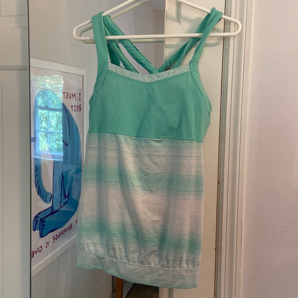 Athleta tank top built in bra size M